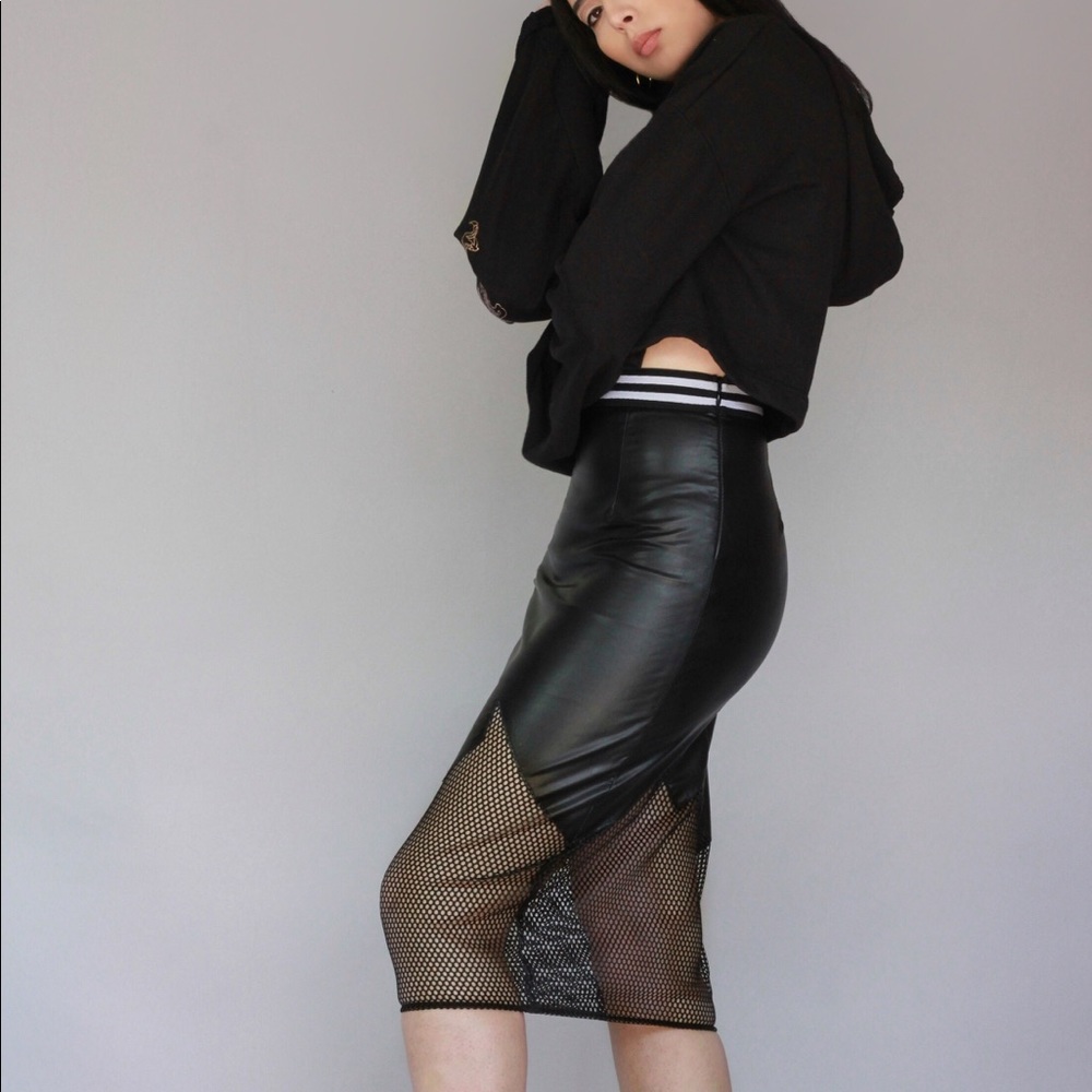 Black pencil skirt faux leather+mesh